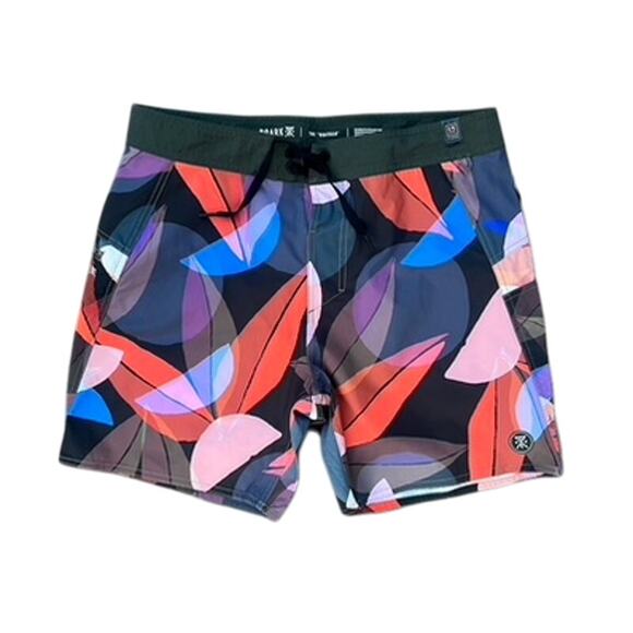 NWT Roark "The Boatman" multi-colored board shorts size 33 - Picture 1 of 4